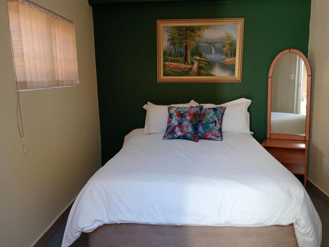 Villa De La Rosa Klerksdorp Extérieur photo