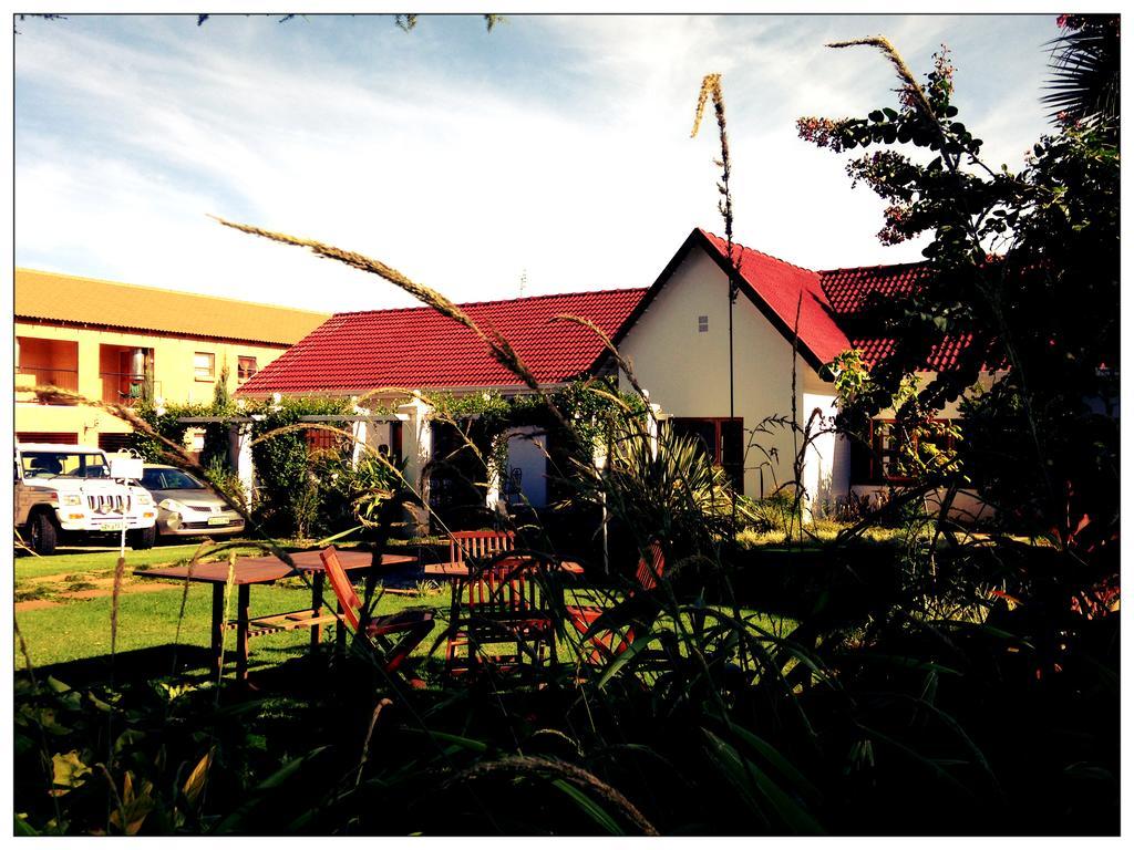 Villa De La Rosa Klerksdorp Extérieur photo